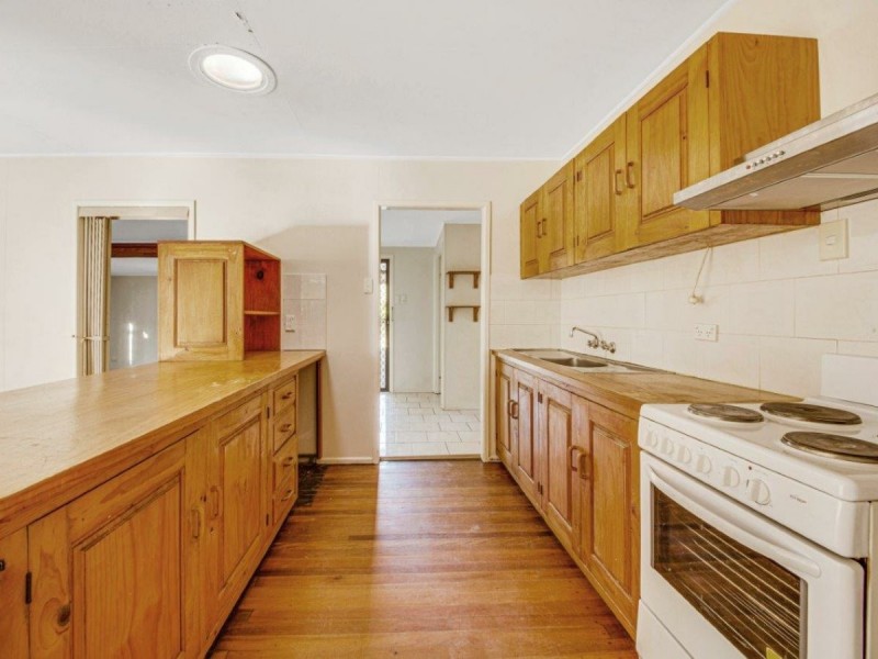 4 Gatcombe Lane, West Gladstone QLD 4680