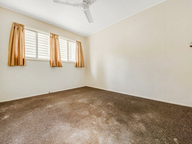 4 Gatcombe Lane, West Gladstone QLD 4680