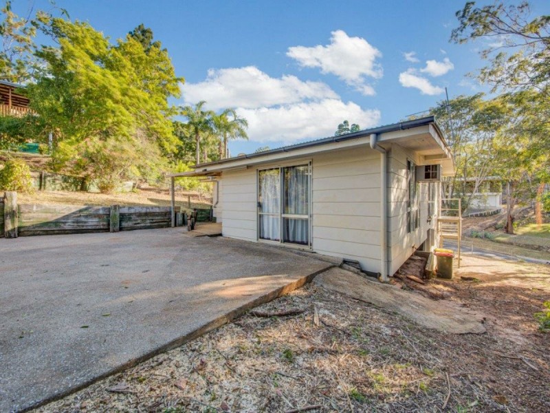 4 Gatcombe Lane, West Gladstone QLD 4680