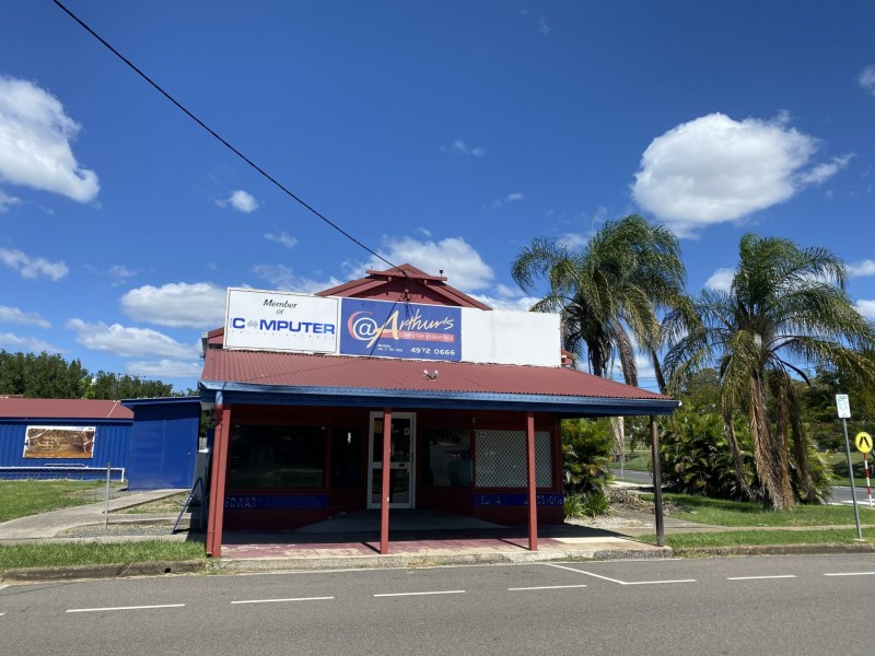1 Edward Street, West Gladstone QLD 4680