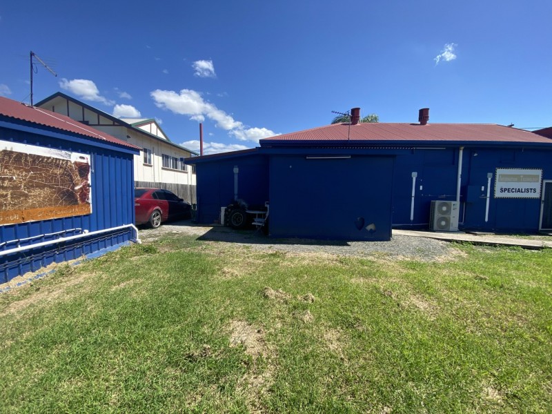 1 Edward Street, West Gladstone QLD 4680