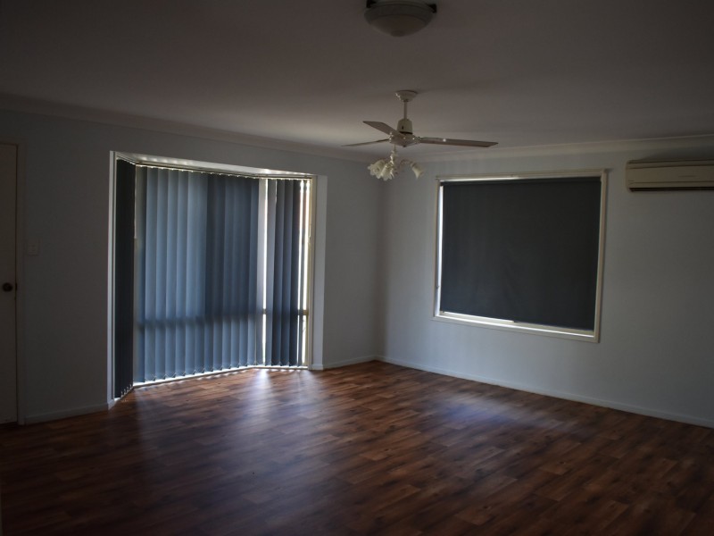 Unit 1/4 Carinya Drive, Clinton QLD 4680