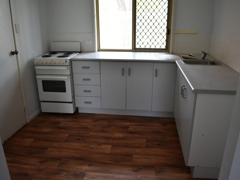 Unit 1/4 Carinya Drive, Clinton QLD 4680