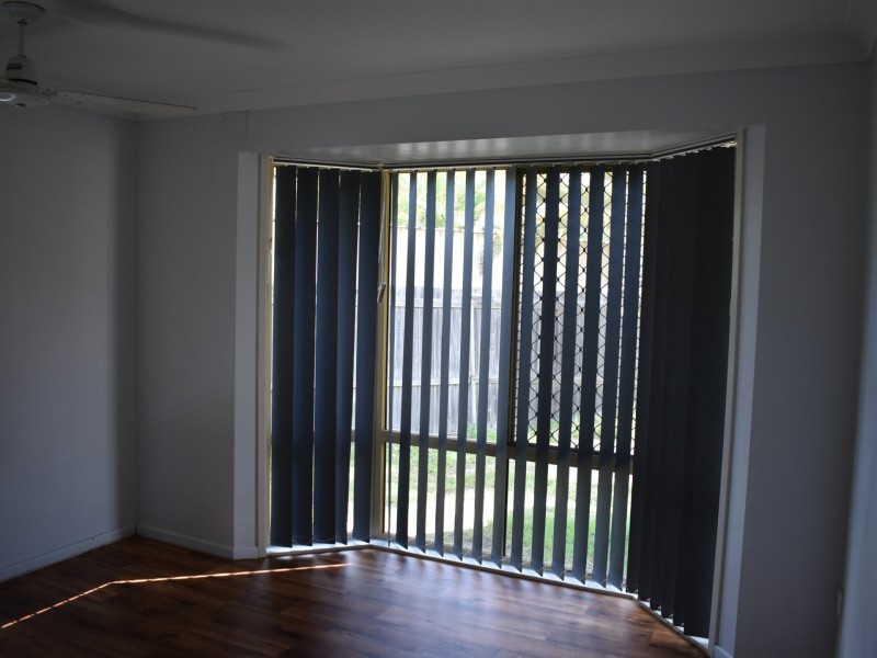 Unit 1/4 Carinya Drive, Clinton QLD 4680