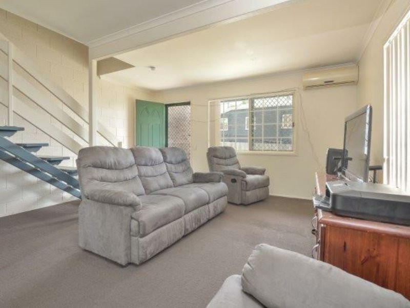 Unit 1/218 Auckland Street, South Gladstone QLD 4680