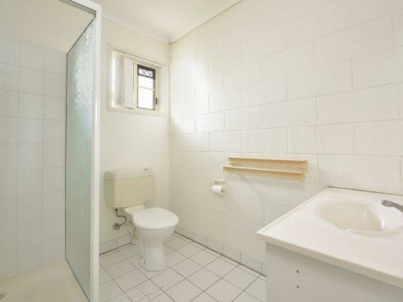 Unit 1/218 Auckland Street, South Gladstone QLD 4680