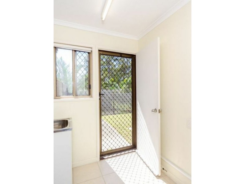 1 & 2/2 Apollo Drive, Clinton QLD 4680