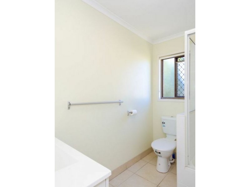 1 & 2/2 Apollo Drive, Clinton QLD 4680