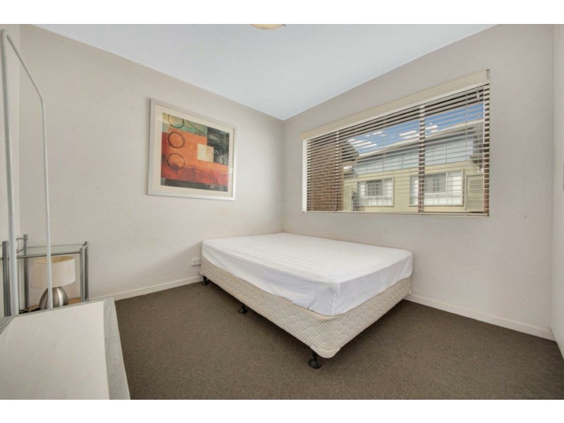 Unit 2/208-212 Oaka Street, South Gladstone QLD 4680