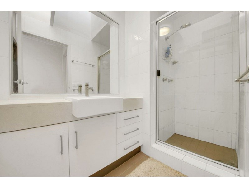 Unit 2/208-212 Oaka Street, South Gladstone QLD 4680