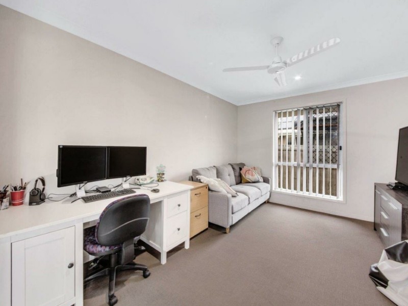 34 Bottlebrush Drive, Kirkwood QLD 4680