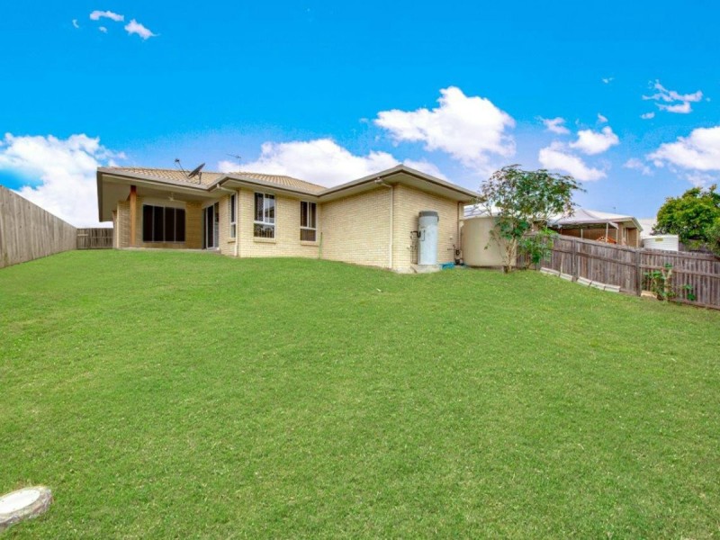 34 Bottlebrush Drive, Kirkwood QLD 4680