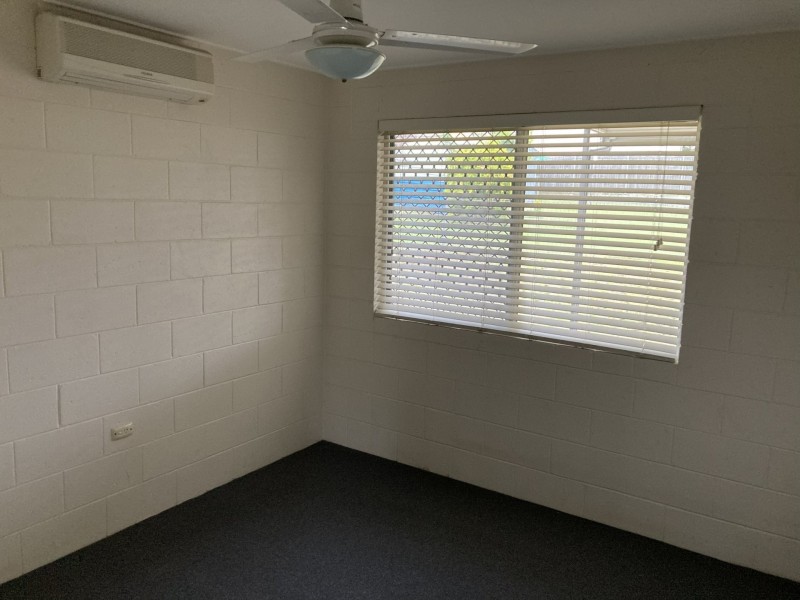 Unit 2/28 Campbell Street, Clinton QLD 4680