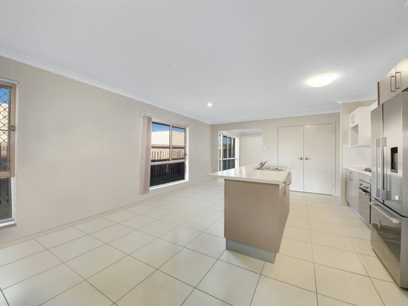 19 Bendee Street, Glen Eden QLD 4680