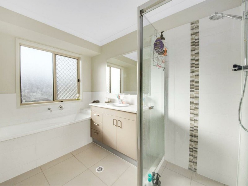 19 Bendee Street, Glen Eden QLD 4680