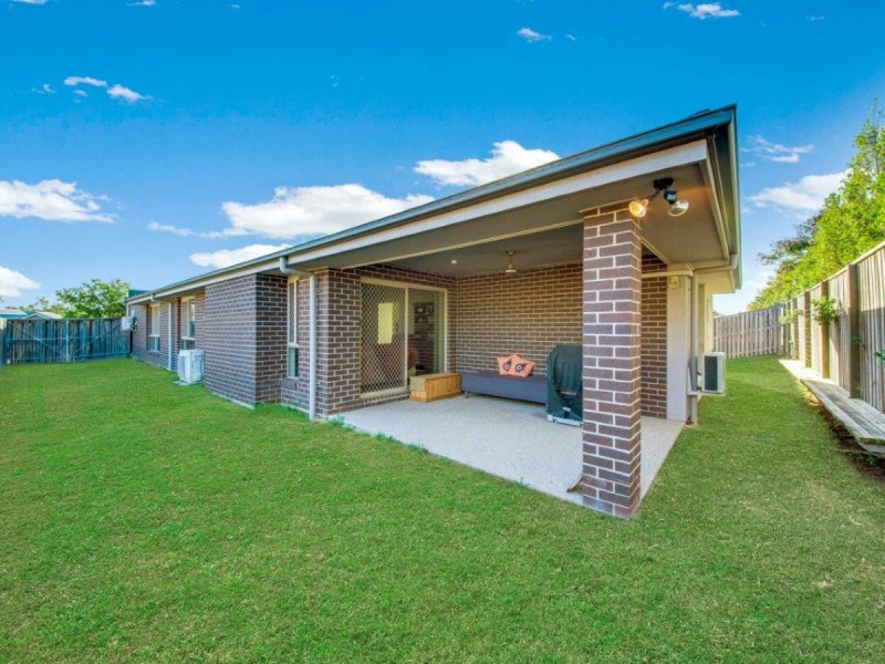 19 Bendee Street, Glen Eden QLD 4680