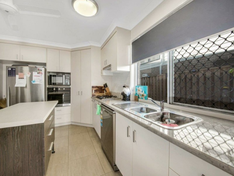 22 Wedgetail Road, Clinton QLD 4680