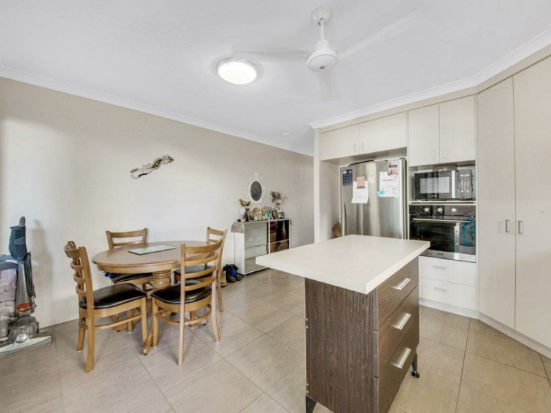 22 Wedgetail Road, Clinton QLD 4680