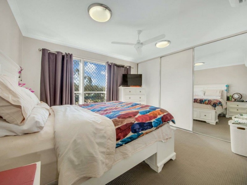 22 Wedgetail Road, Clinton QLD 4680