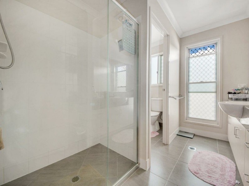 22 Wedgetail Road, Clinton QLD 4680