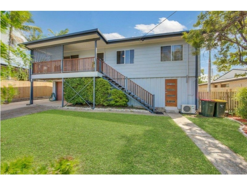 7 PENDA AVENUE, New Auckland QLD 4680