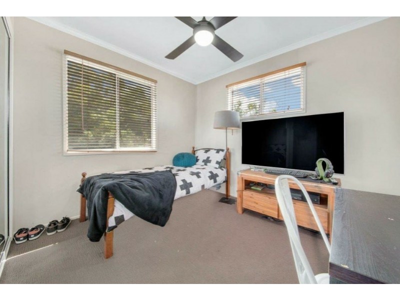 7 PENDA AVENUE, New Auckland QLD 4680