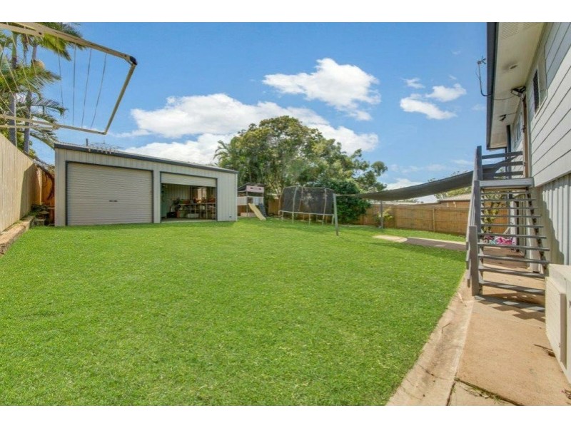 7 PENDA AVENUE, New Auckland QLD 4680