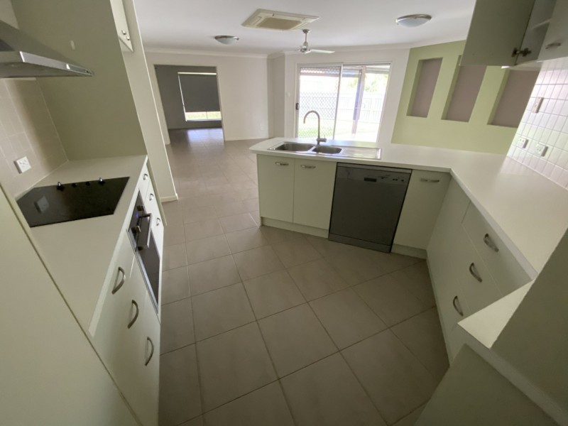6 Jordana Court, New Auckland QLD 4680