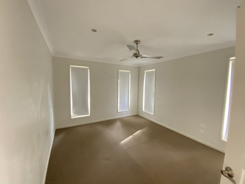 6 Jordana Court, New Auckland QLD 4680