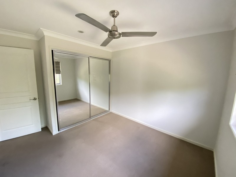 6 Jordana Court, New Auckland QLD 4680