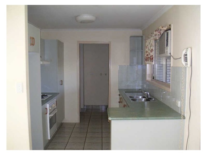 1A Yaldara Court, New Auckland QLD 4680