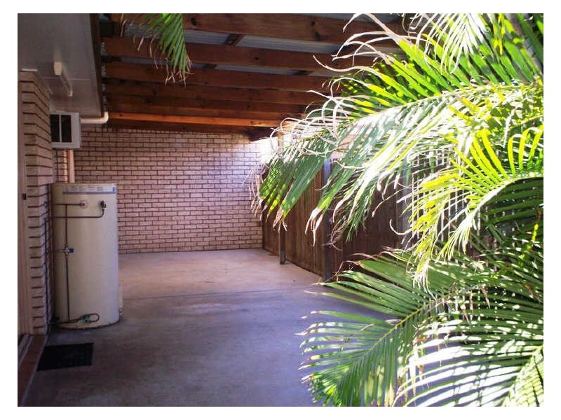 1A Yaldara Court, New Auckland QLD 4680