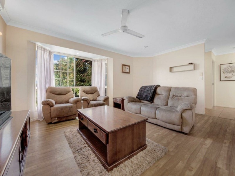 15 Stitt Close, Glen Eden QLD 4680