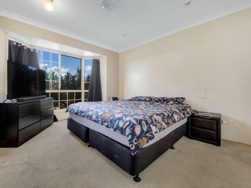 15 Stitt Close, Glen Eden QLD 4680