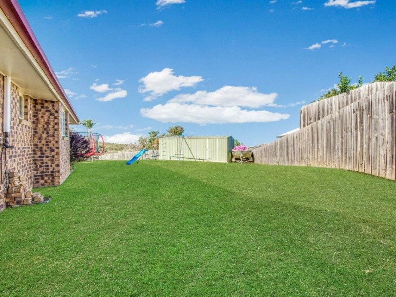 15 Stitt Close, Glen Eden QLD 4680