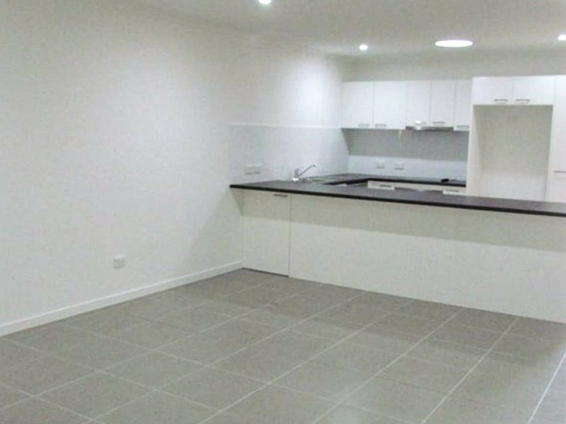 Unit 4/5 Valley Vista Court, West Gladstone QLD 4680