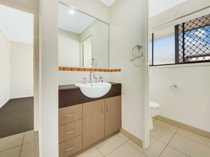 71 Sharyn Drive, New Auckland QLD 4680