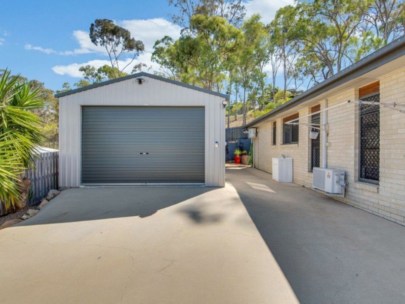 31 Grasstree Crescent, Kirkwood QLD 4680