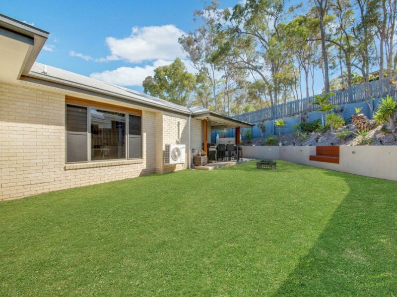 31 Grasstree Crescent, Kirkwood QLD 4680