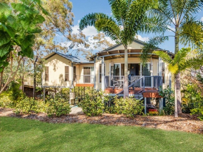 9 Hill Crescent, West Gladstone QLD 4680