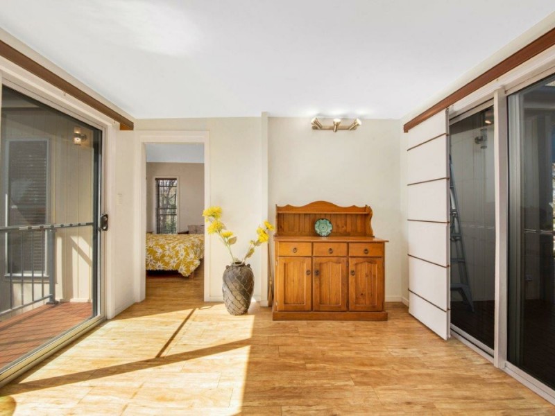 9 Hill Crescent, West Gladstone QLD 4680