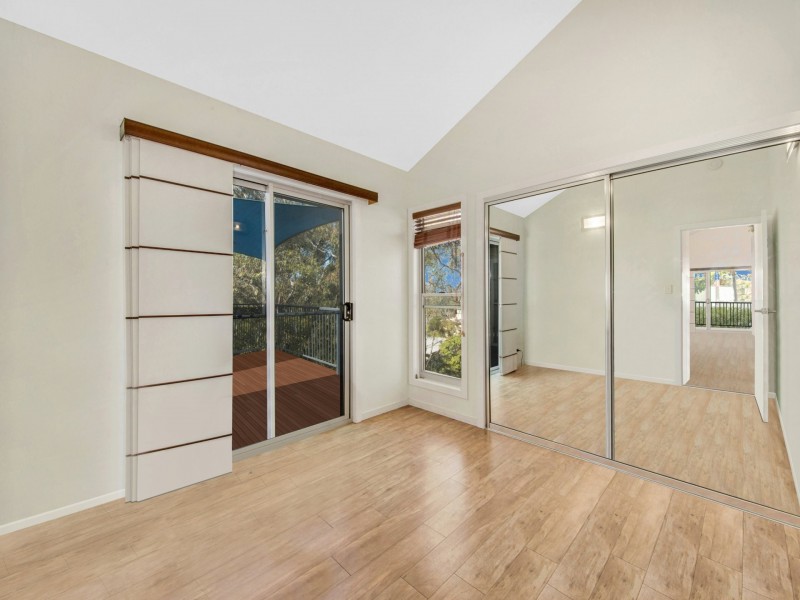 9 Hill Crescent, West Gladstone QLD 4680