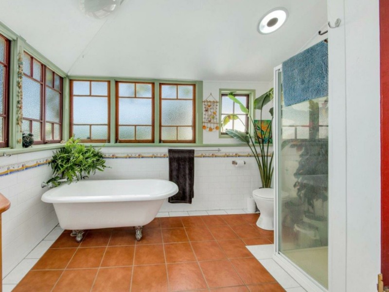 10 Herbert Street, Gladstone QLD 4680