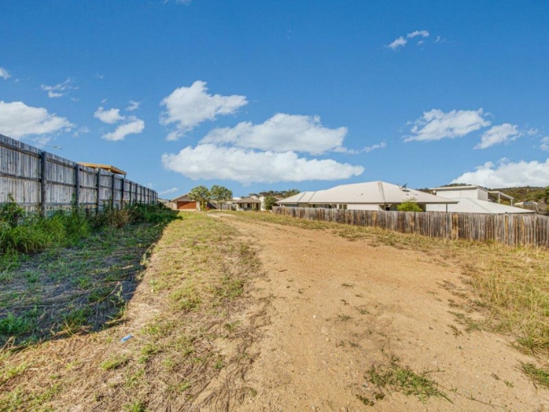 50 Briffney Street, Kirkwood QLD 4680