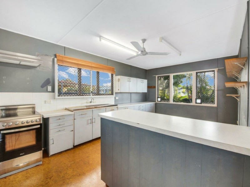 5 Callide Crescent, Barney Point QLD 4680