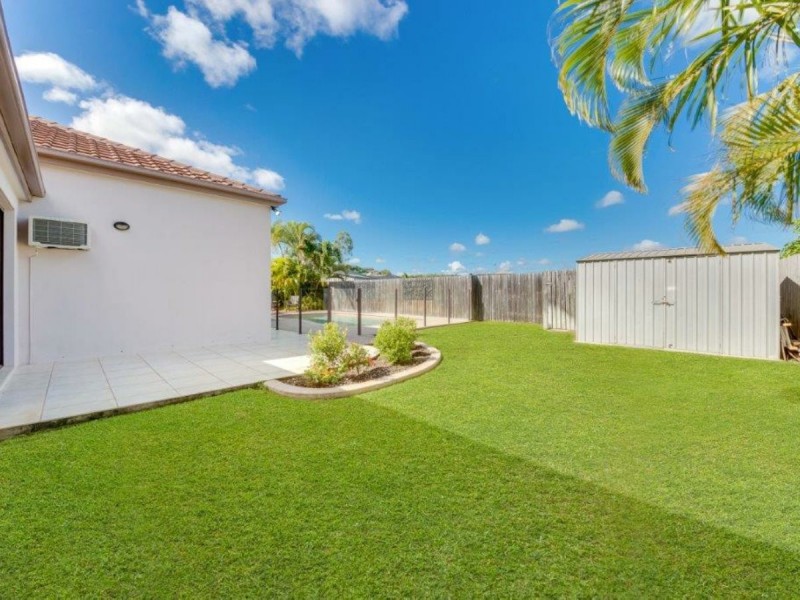 11 Lois Court, New Auckland QLD 4680