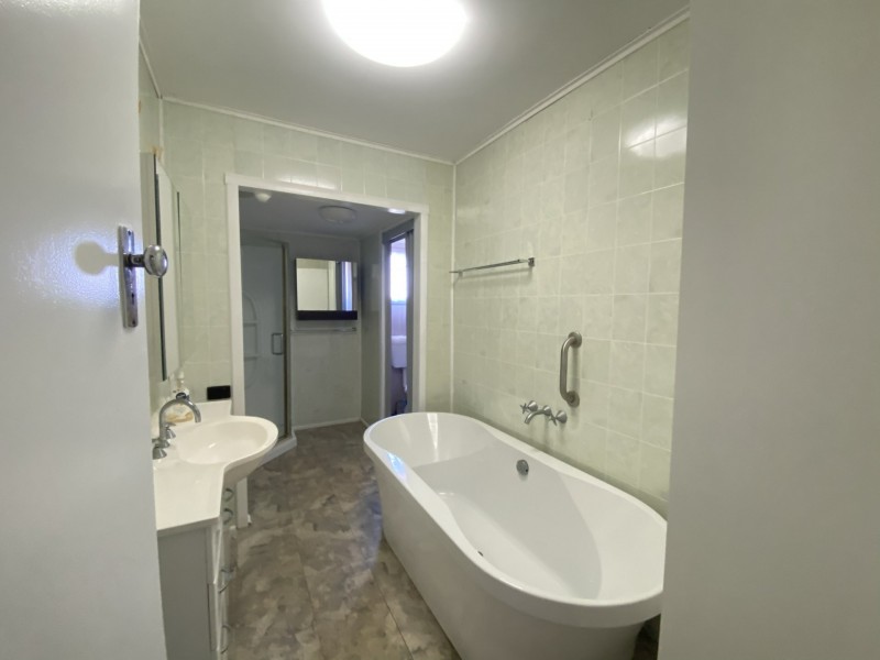 3 Walsh Street, South Gladstone QLD 4680