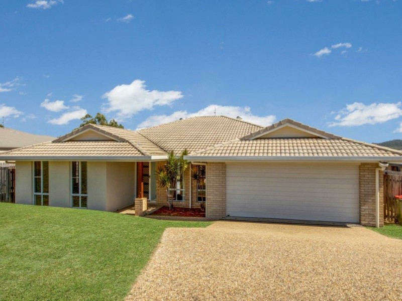 36 Dartmouth Close, Clinton QLD 4680