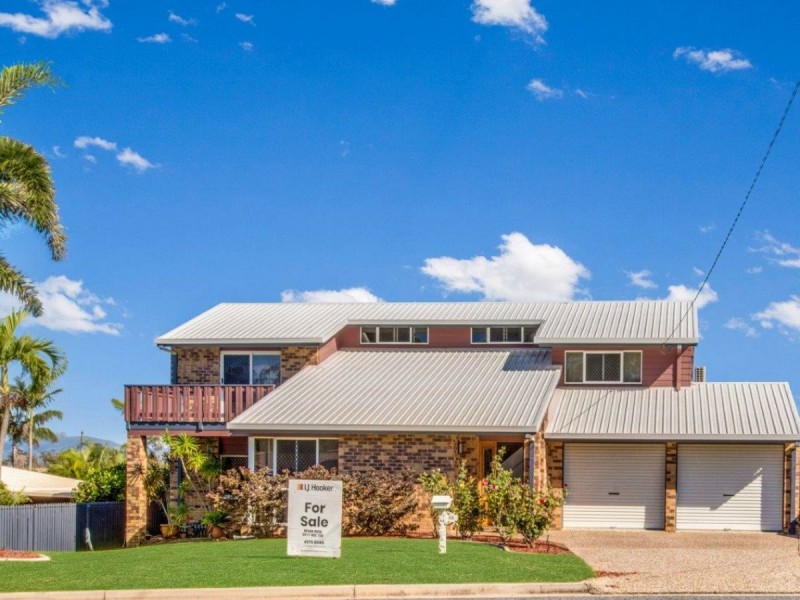 99 J Hickey Avenue, Clinton QLD 4680