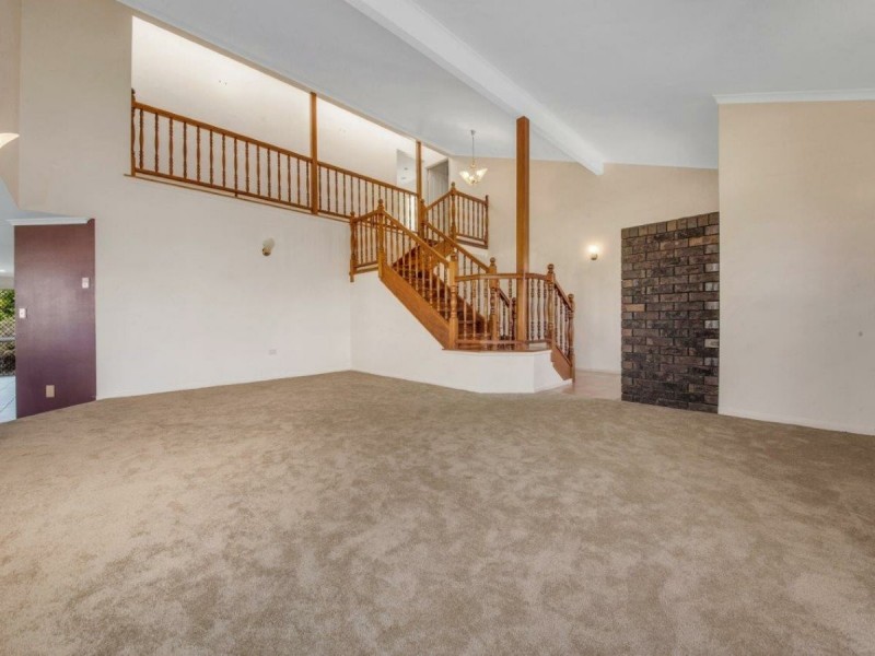 99 J Hickey Avenue, Clinton QLD 4680